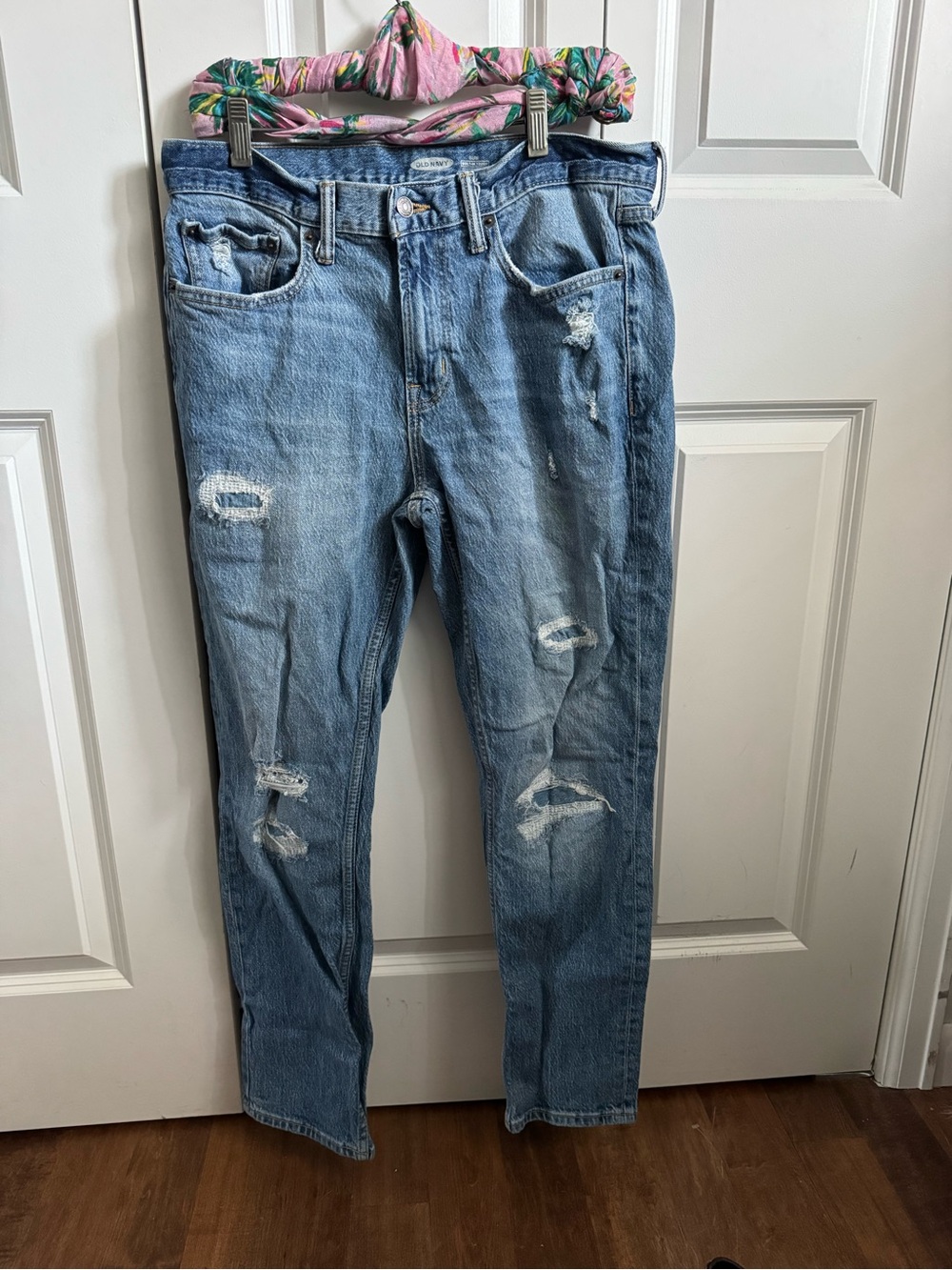 Old Navy Light Blue Distressed Slim Straight Jeans